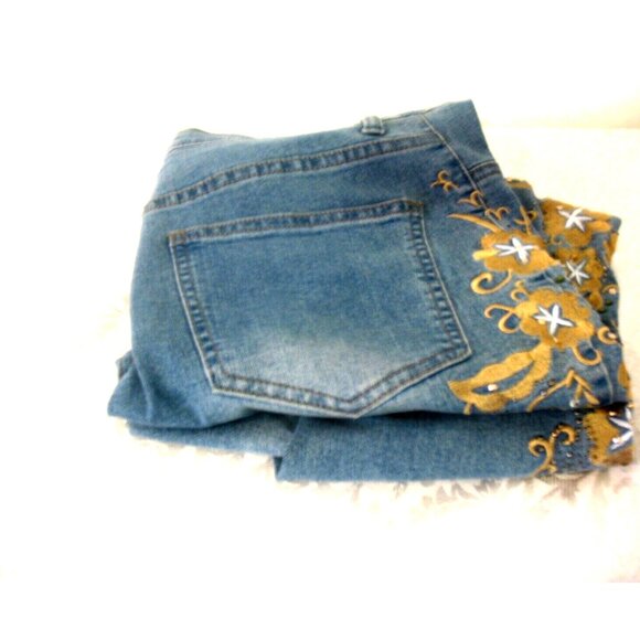 Women's Venus Blue Denim Embellished Embroidered Distressed Jeans Sz 8 - Picture 2 of 14